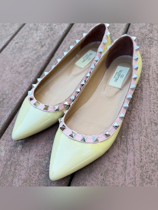 Valentino Shoes - Valentino Garavani Rockstud Patent Leather Pointed Toe Ballet Flats EU 40 Nude
